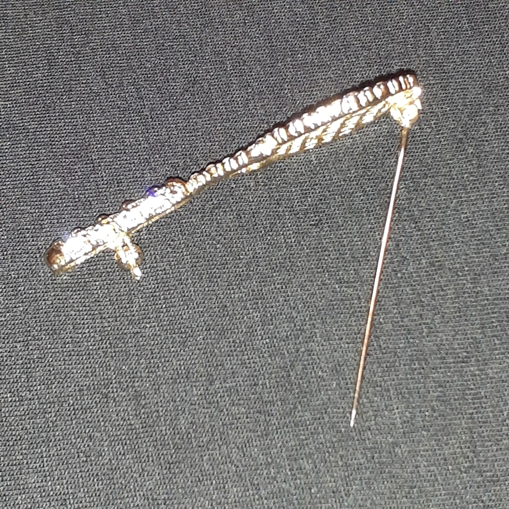 TENNIS RACK SHAPE PIN/BROOCH - Picture 9 of 10